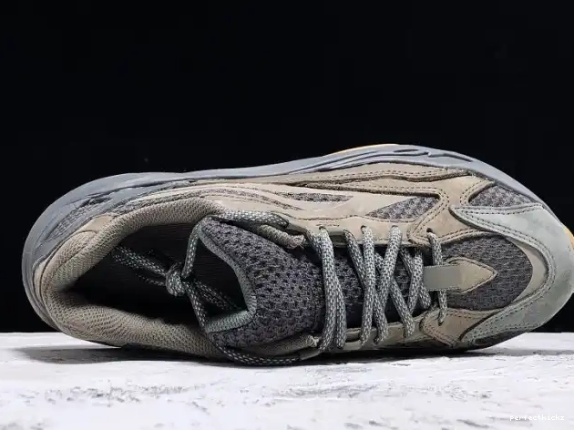 Boost 700 Yeezy Geode Adidas v2 EG6860 0515